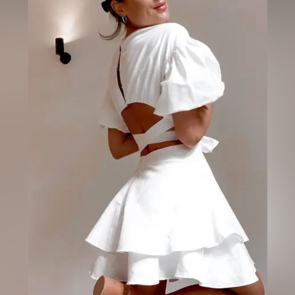 Sweet Fun Summer XS Hollow Waist Mini Dress